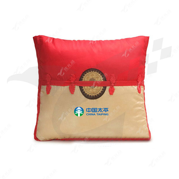 变色龙面料抱枕被 车用靠垫 办公室靠垫