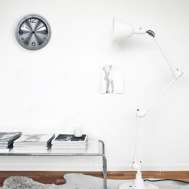 12寸时尚创意简约艺术铝面静音装饰挂钟定制