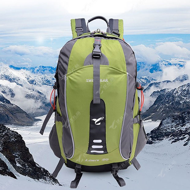SWISSGEAR大容量旅行登山背包