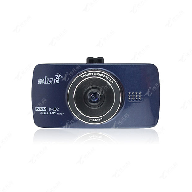 新款创意第一现场D-102行车记录仪