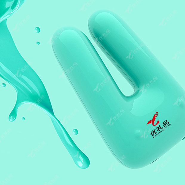 开了 V2 兔子移动电源