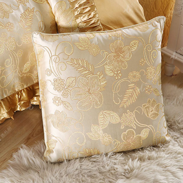 织锦缎抱枕被