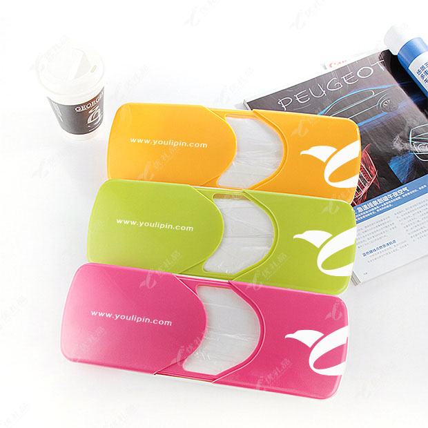 遮阳板式纸巾盒