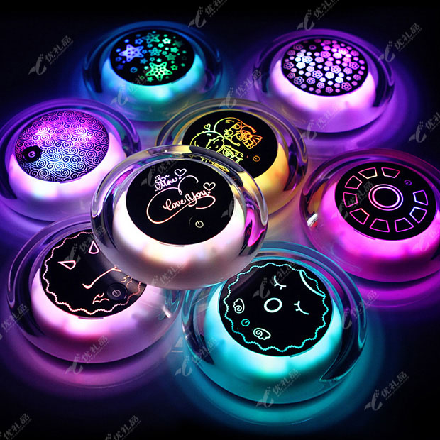 浪漫UFO炫彩暖手宝移动电源