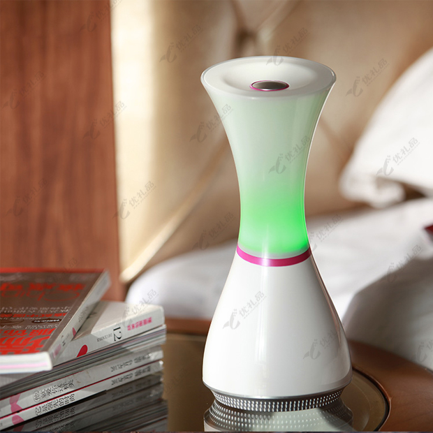 小蛮腰时尚七彩迷情音箱 礼品灯