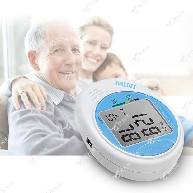 全自动腕式血压计