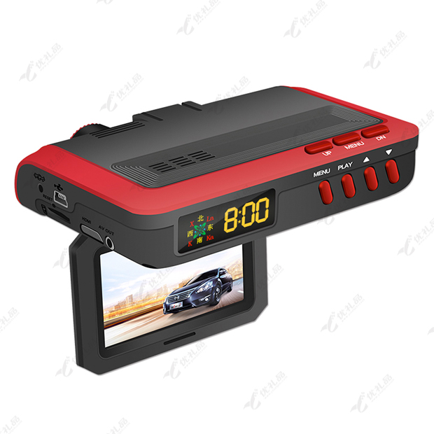 创意第一现场D7000智能行车预警仪