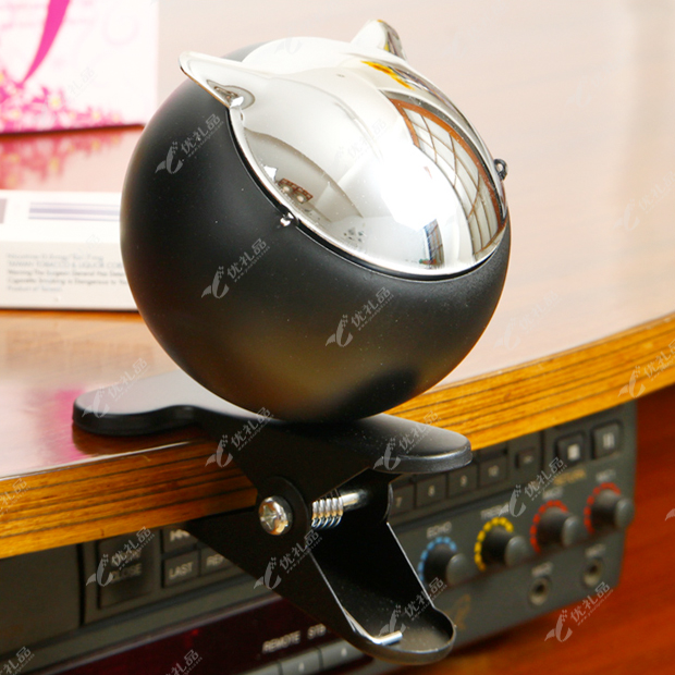 创意带夹子桌边烟灰缸