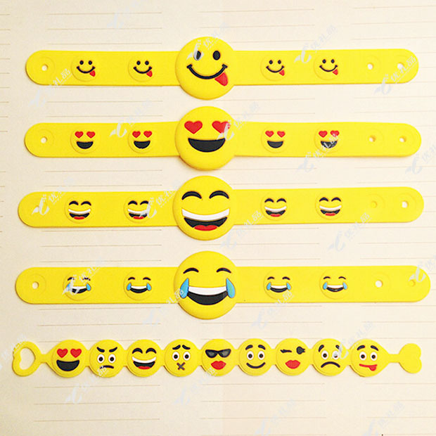 定制PVC软胶表情手腕带