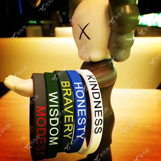 创意款凹印PVC软胶手环印字运动手带