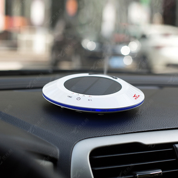 车载空气净化器太阳能负离子加湿器