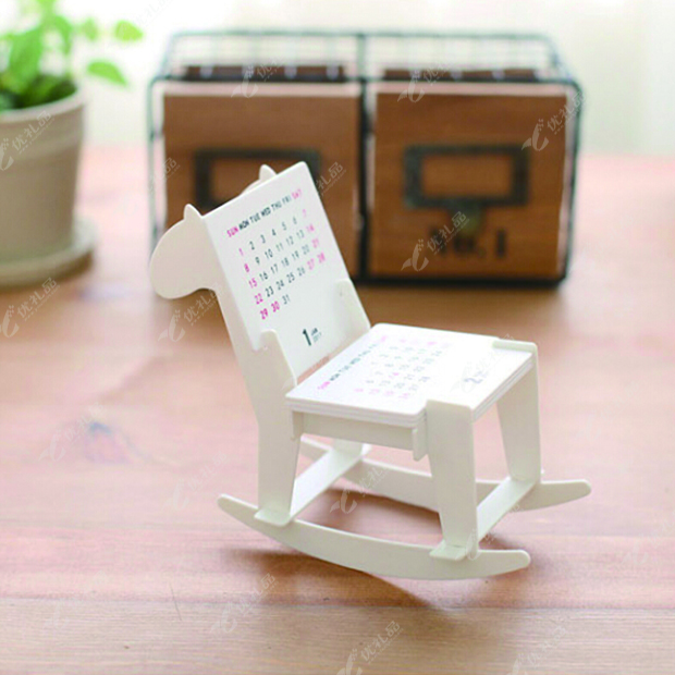新奇特创意家居摆件diy组装卡通木马台历