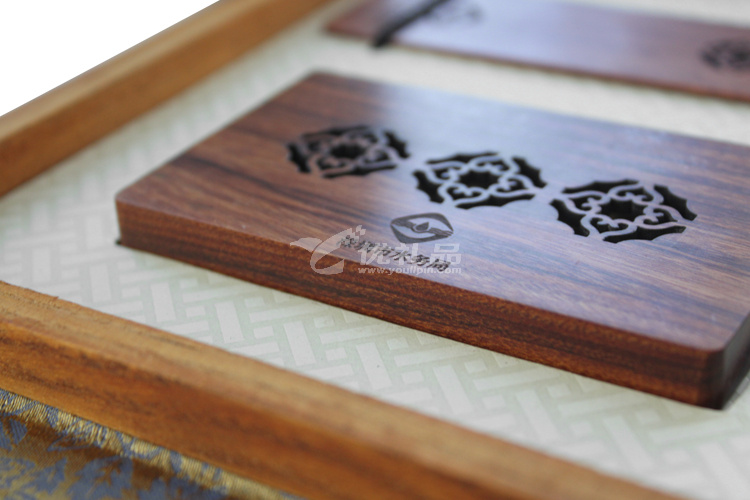 高檔窗棂書簽名片夾禮盒套裝_3