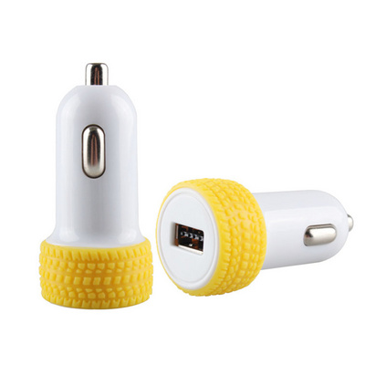 单口双面插usb5V2.4A迷你车载充电器 新款车载充电器