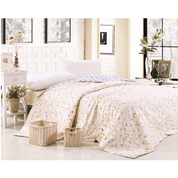 Comfortable and Luxury Mulberry Silk Quilt 